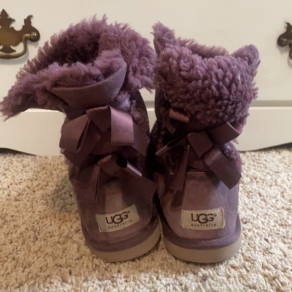 Ugg Bailey Button Maroon Boots - Picture 3 of 5